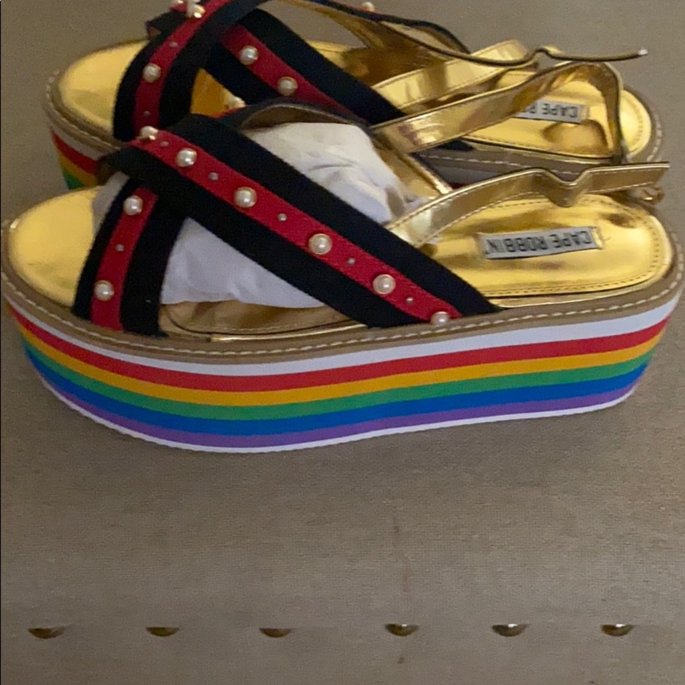 Rainbow platform sandal.  Size 9